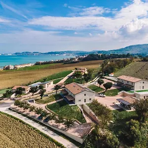  Farmház Il Colle Dei Lecci Olaszország